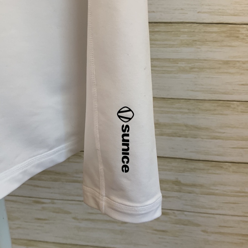 Sunice White Quarter Zip Pullover - image 4